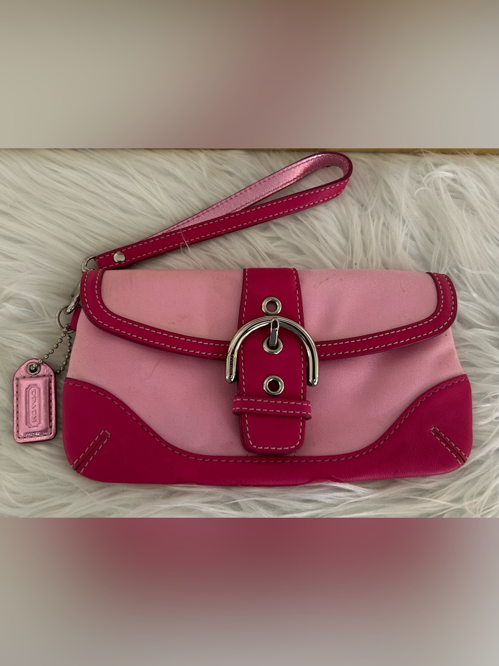Coach Vintage Y2K Pink Canvas Leather Buckle Wristlet Clutch Bag - Picture 3 of 12